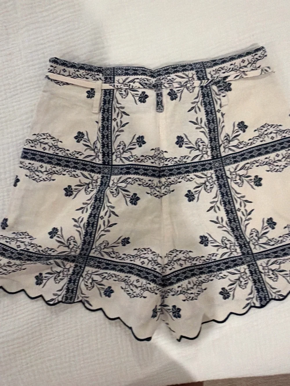 Target A New Day Shorts. Linen like. Navy and white. Pockets.